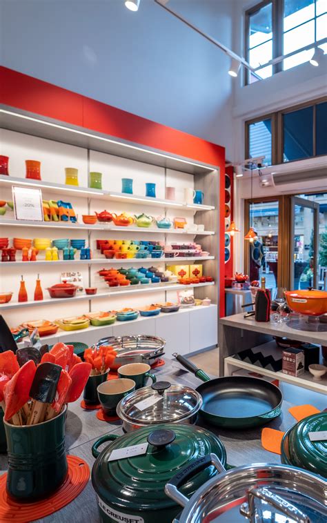 Le Creuset at Maasmechelen Village .